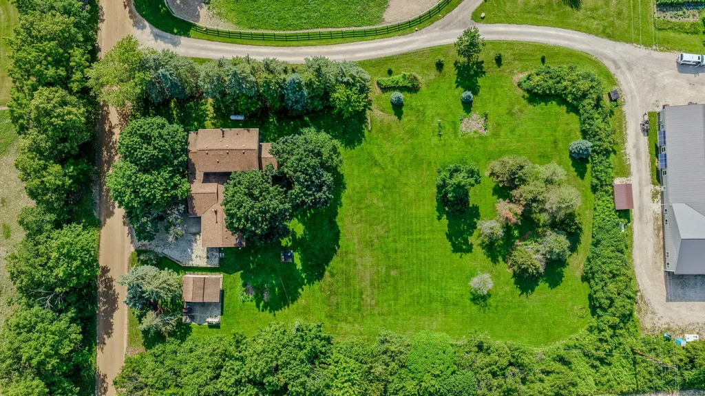7260 W Kinsel Highway Vermontville Township MI 49096