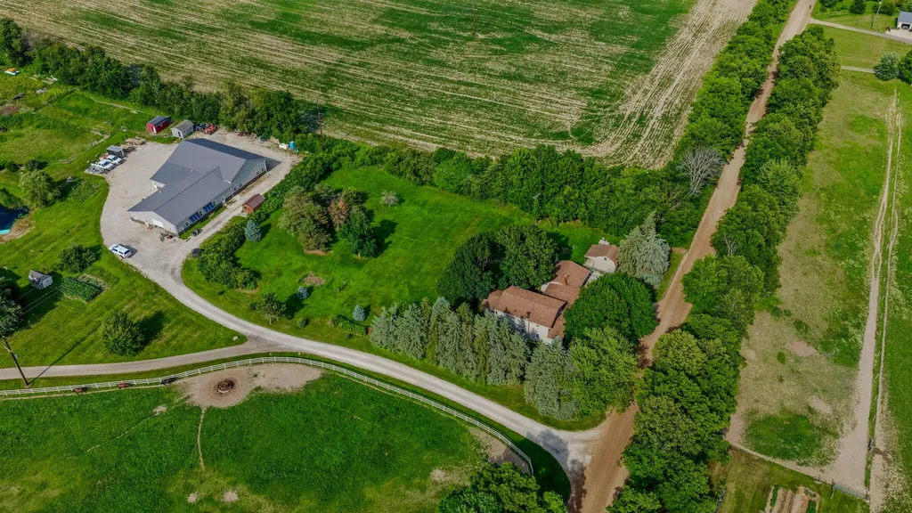 7260 W Kinsel Highway Vermontville Township MI 49096