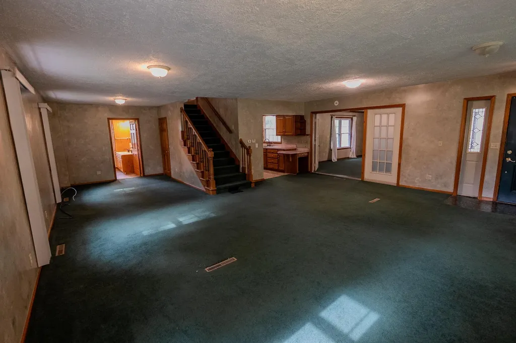 7260 W Kinsel Highway Vermontville Township MI 49096