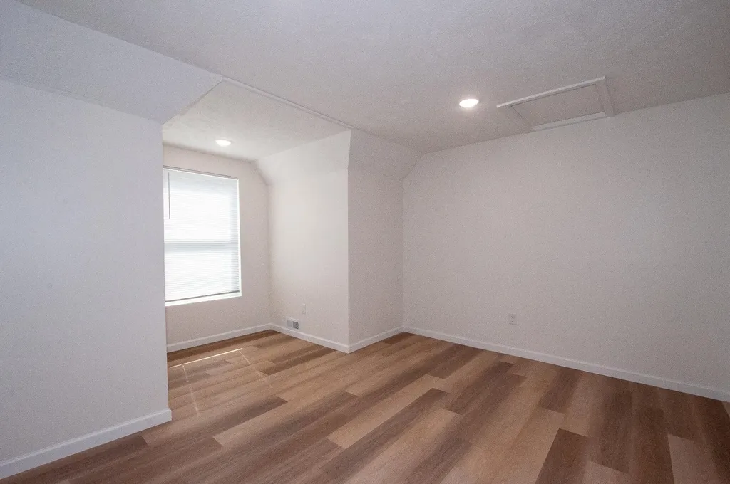 123 W Manchester Street Battle Creek City MI 49037