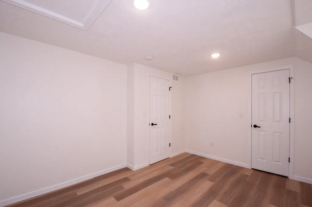 123 W Manchester Street Battle Creek City MI 49037