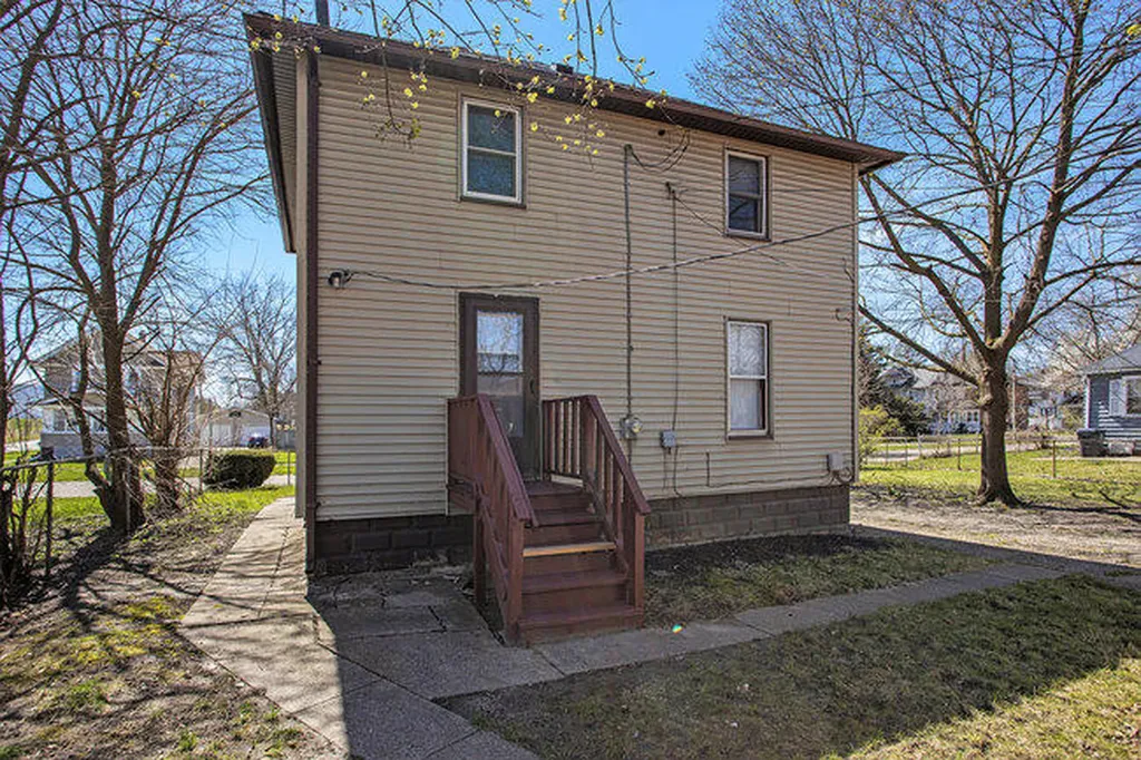 1717 Lay Boulevard Kalamazoo City MI 49001