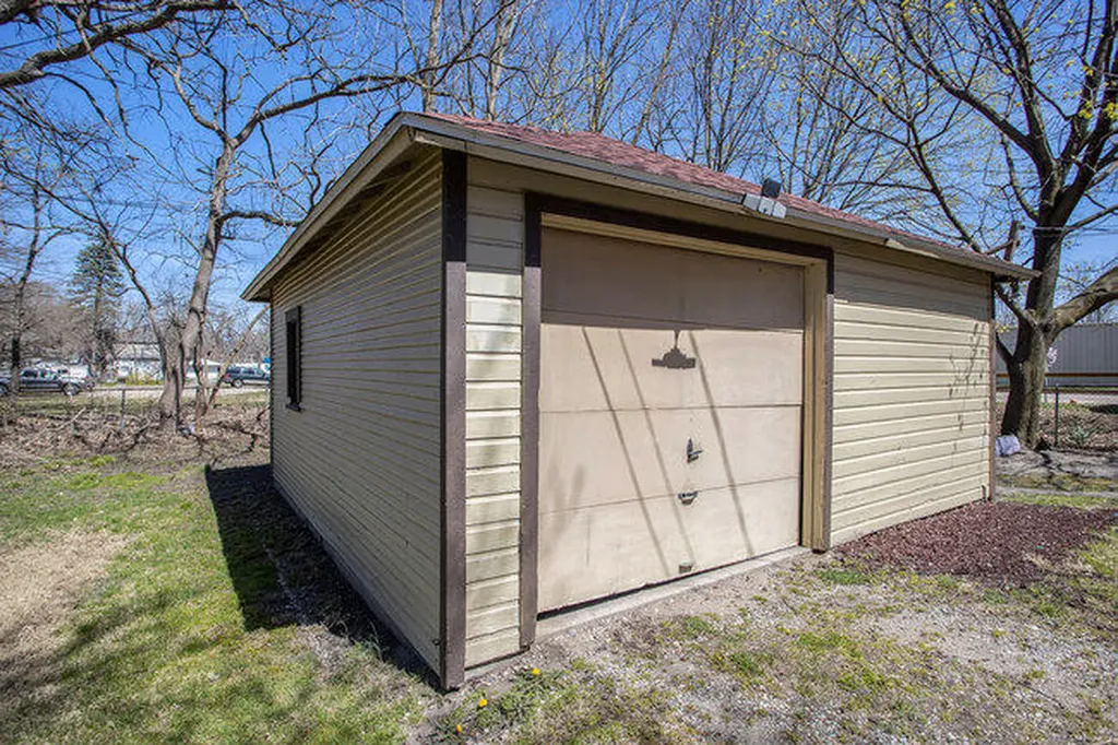 1717 Lay Boulevard Kalamazoo City MI 49001