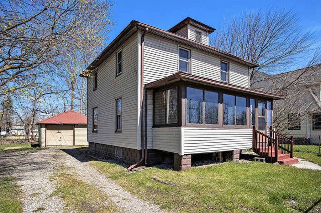 1717 Lay Boulevard Kalamazoo City MI 49001