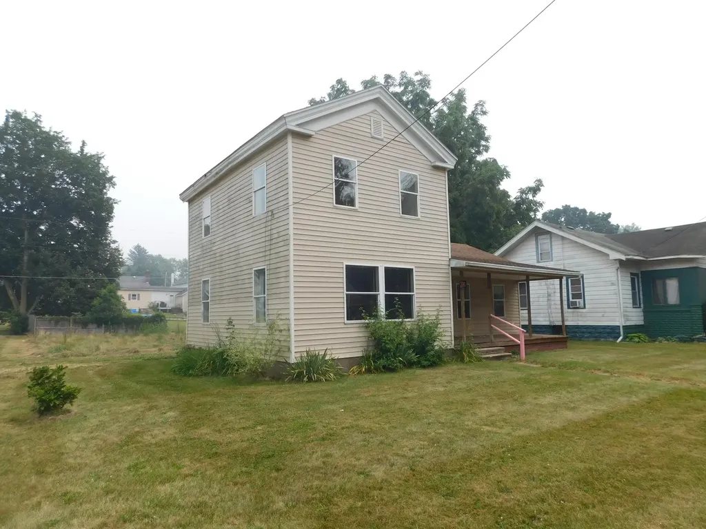 700 8th Street Three Rivers City MI 49093