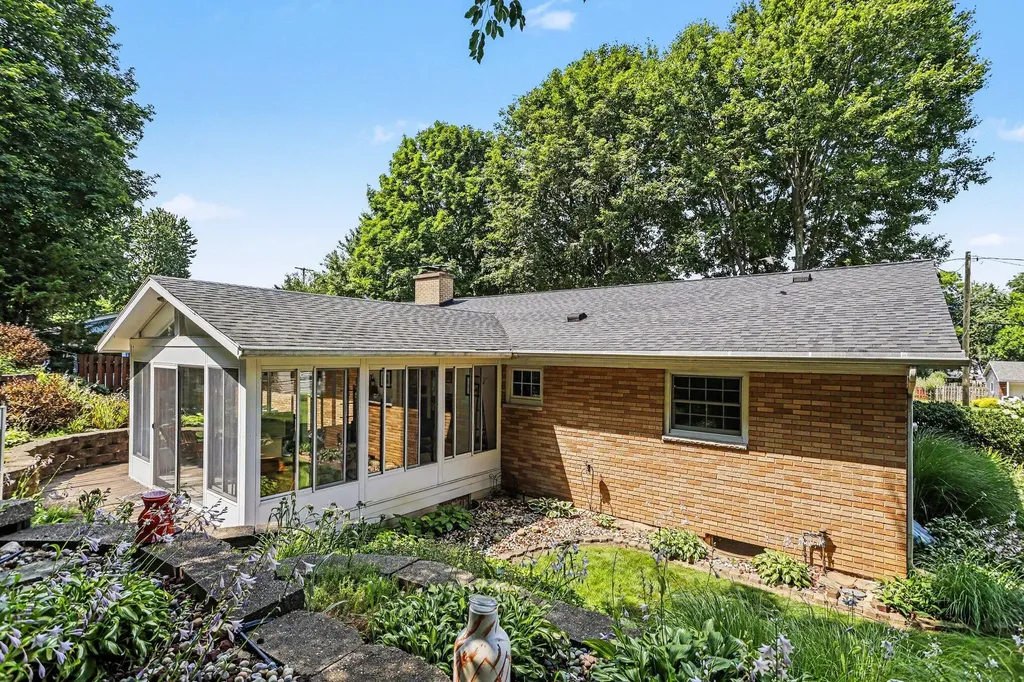 51 Birch Hill Drive Battle Creek City MI 49015