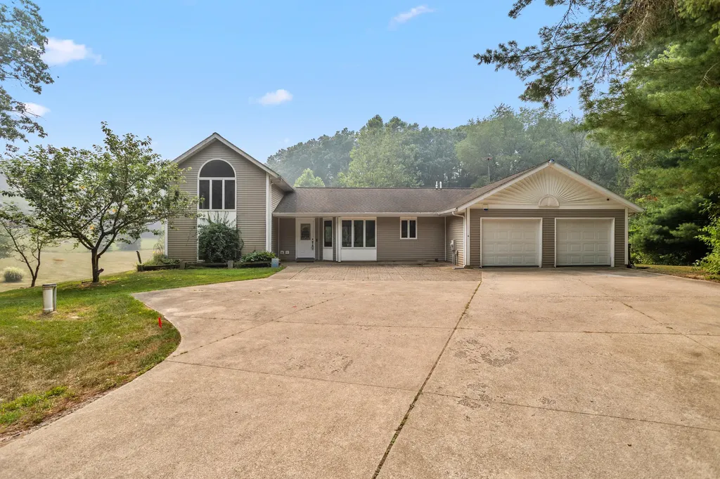 8270 Huff Road Assyria Township MI 49021