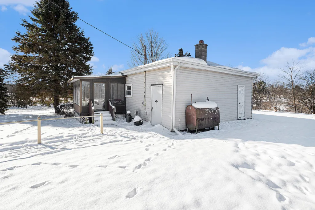 19647 L Drive N Lee Township MI 49068