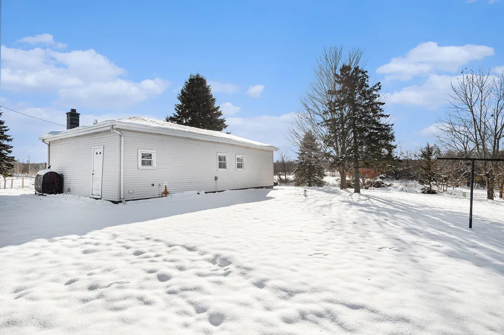 19647 L Drive N Lee Township MI 49068