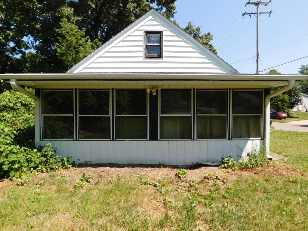 285 Bechman Avenue N Battle Creek City MI 49015