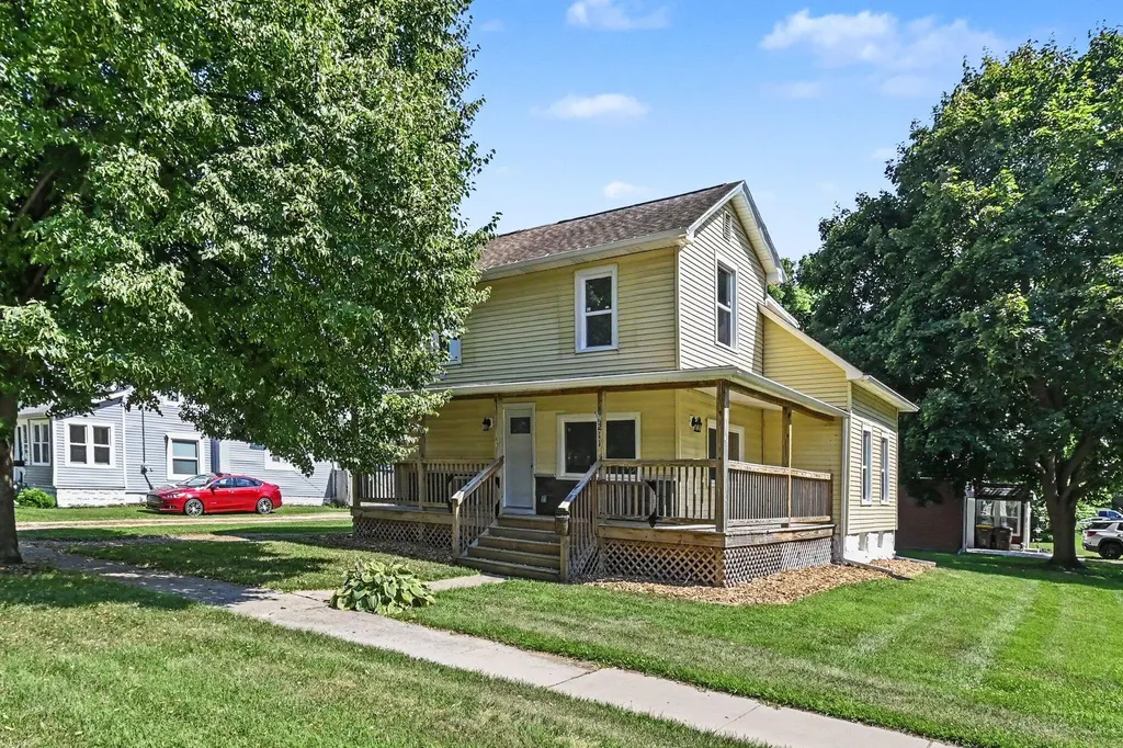 211 King Street Eaton Rapids City MI 48827