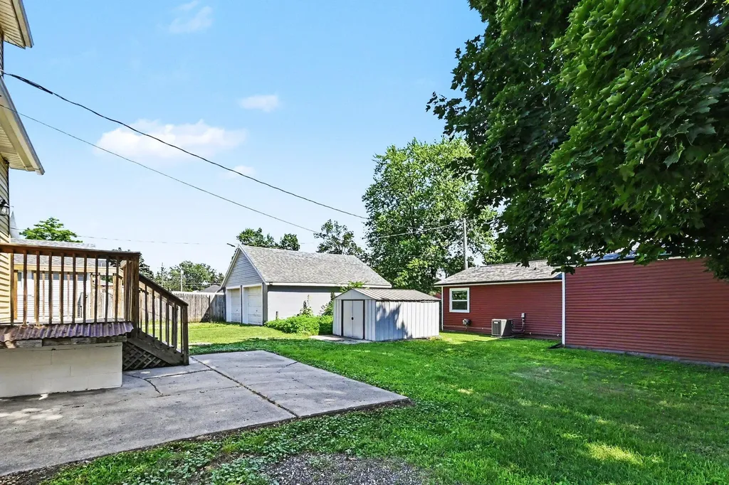 211 King Street Eaton Rapids City MI 48827