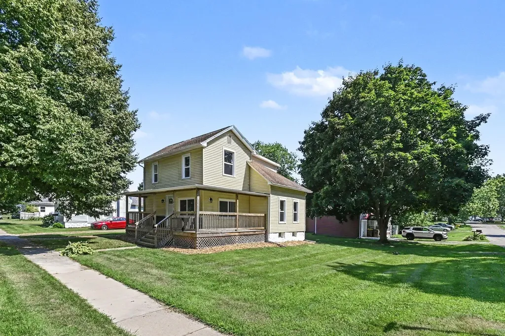 211 King Street Eaton Rapids City MI 48827