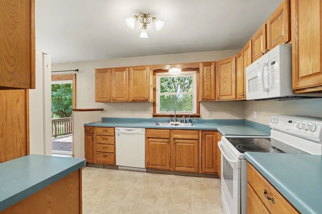 199 Highfield Road Marshall Township MI 49068