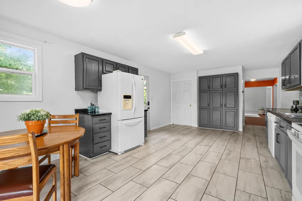 12103 S M 66 Assyria Township MI 49021