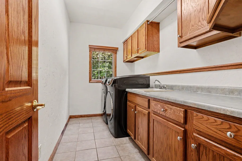 7165 Trappers Ridge Emmett Charter Township MI 49014