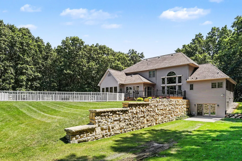 7165 Trappers Ridge Emmett Charter Township MI 49014