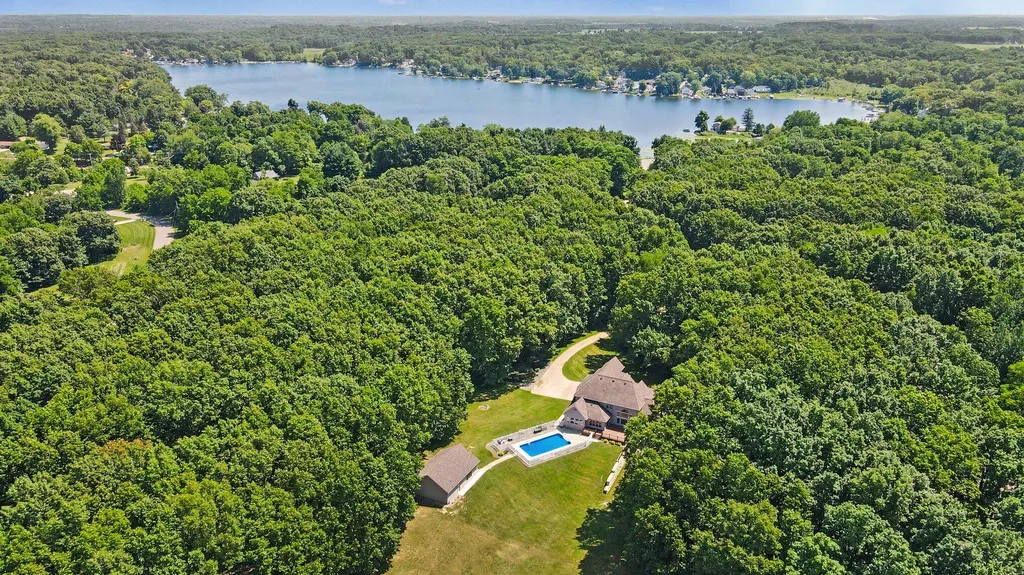 7165 Trappers Ridge Emmett Charter Township MI 49014