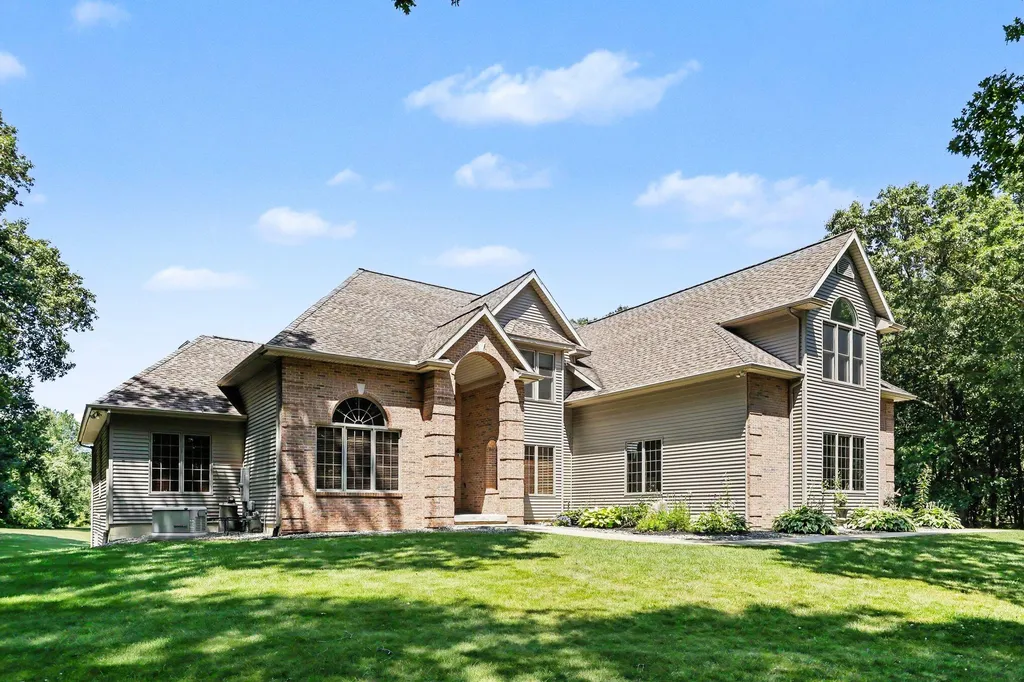 7165 Trappers Ridge Emmett Charter Township MI 49014