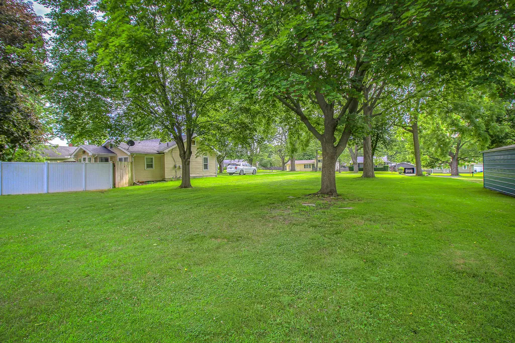 98 S 29th Street S Battle Creek City MI 49015