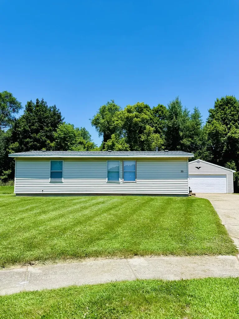 75 E Baldwin Avenue Battle Creek City MI 49037