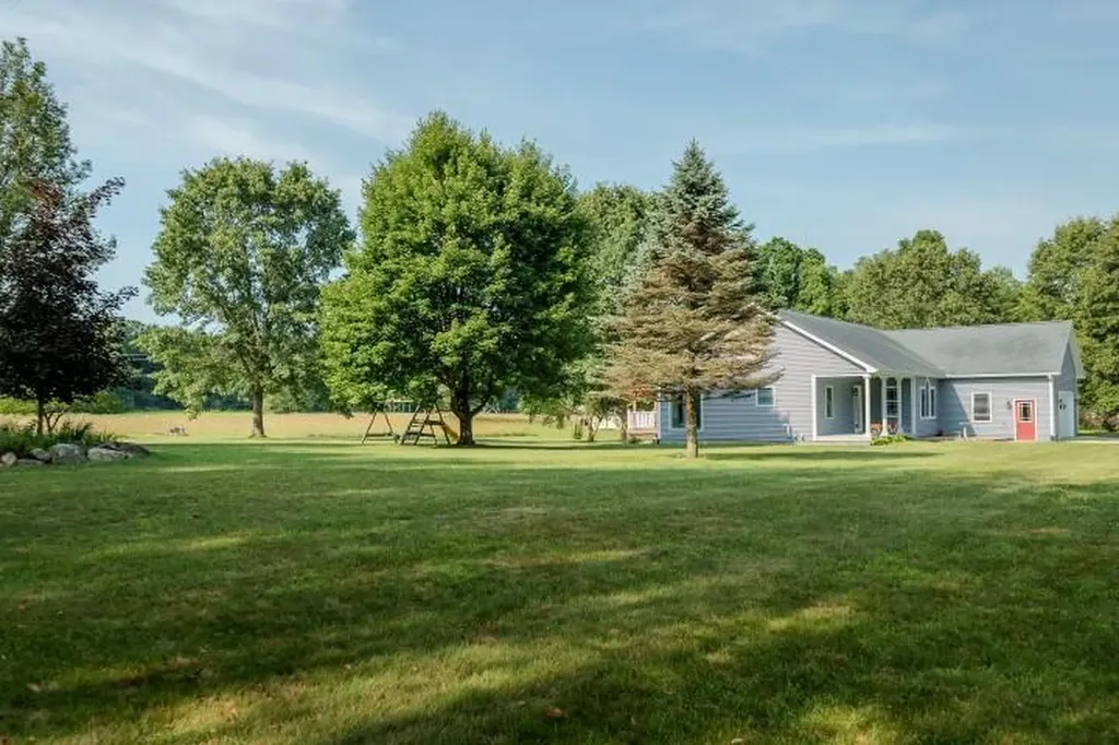 9710 Campbell Lane Bellevue Township MI 49021
