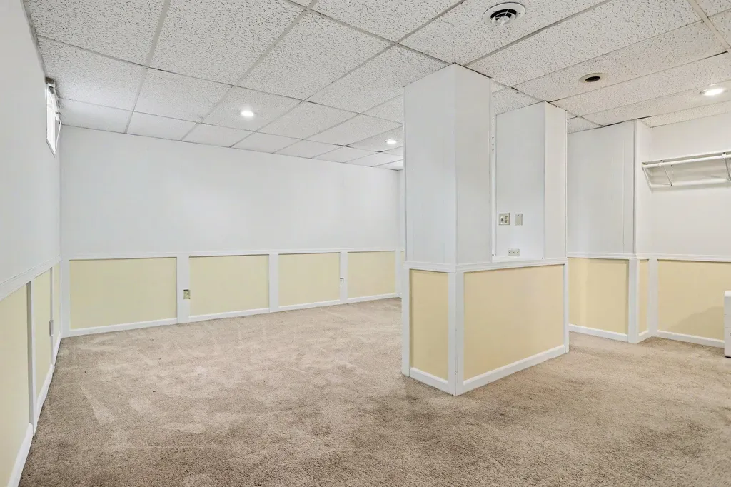 302 Exchange Street Marshall City MI 49068