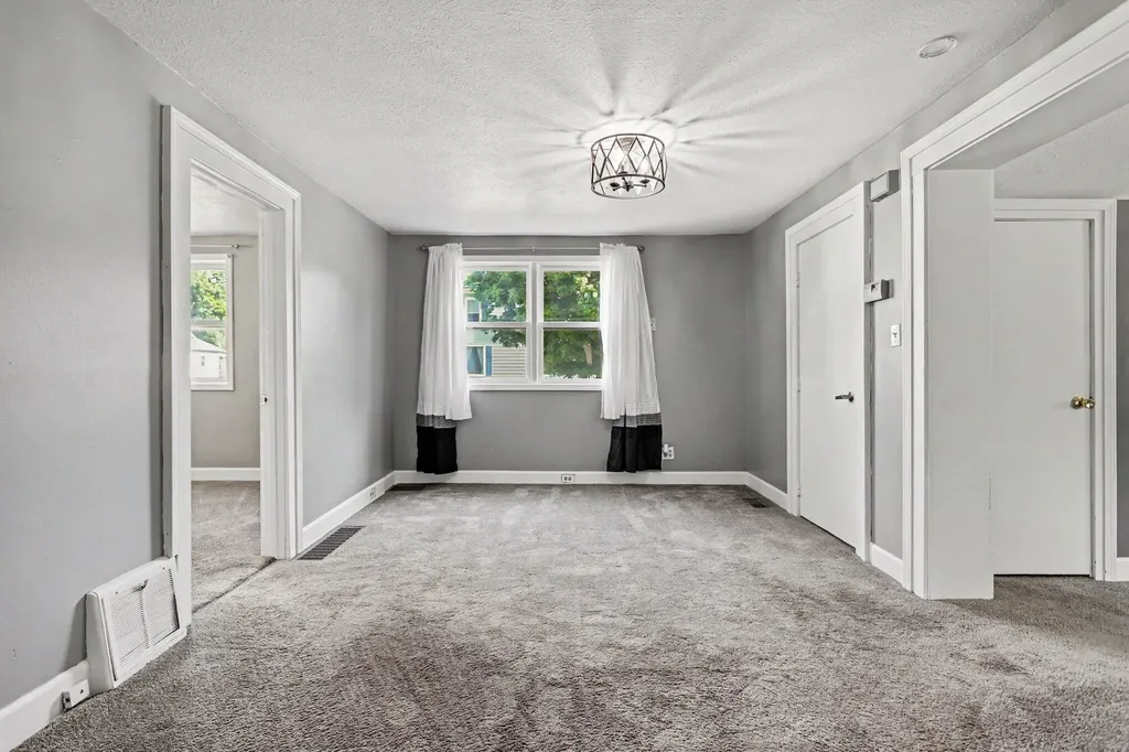 302 Exchange Street Marshall City MI 49068