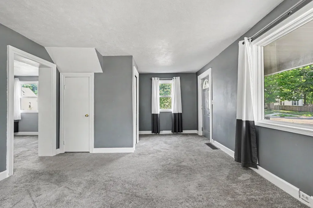 302 Exchange Street Marshall City MI 49068