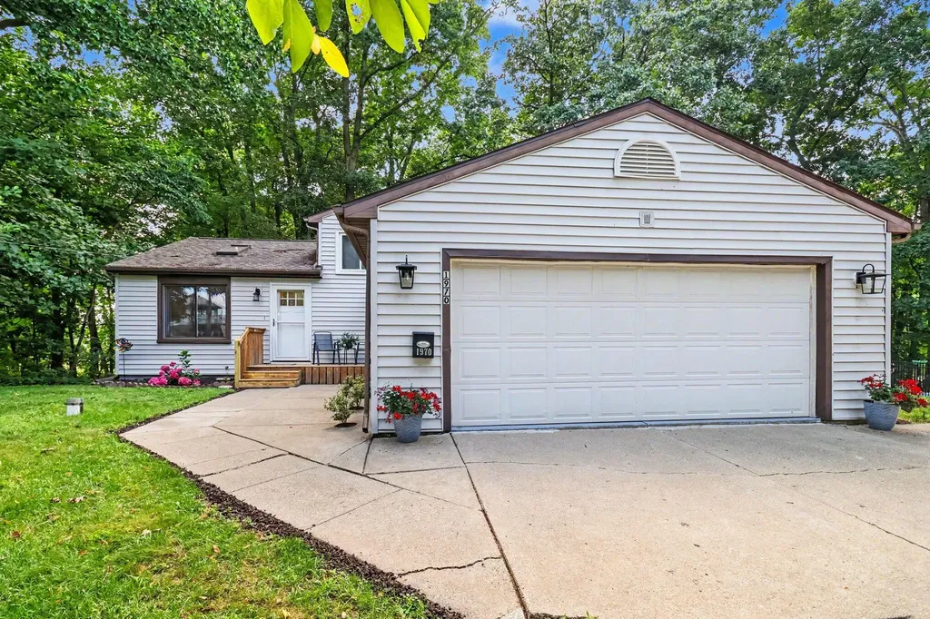 1970 Country Club Way Clarence Township MI 49224