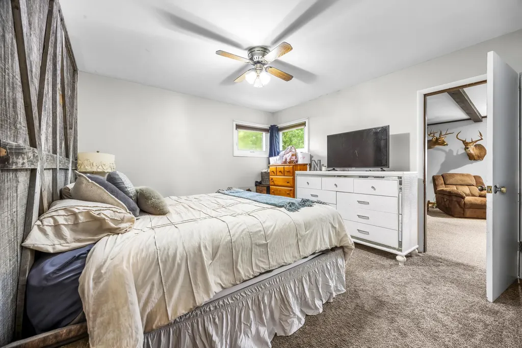 113 W Hughes Street Marshall City MI 49068