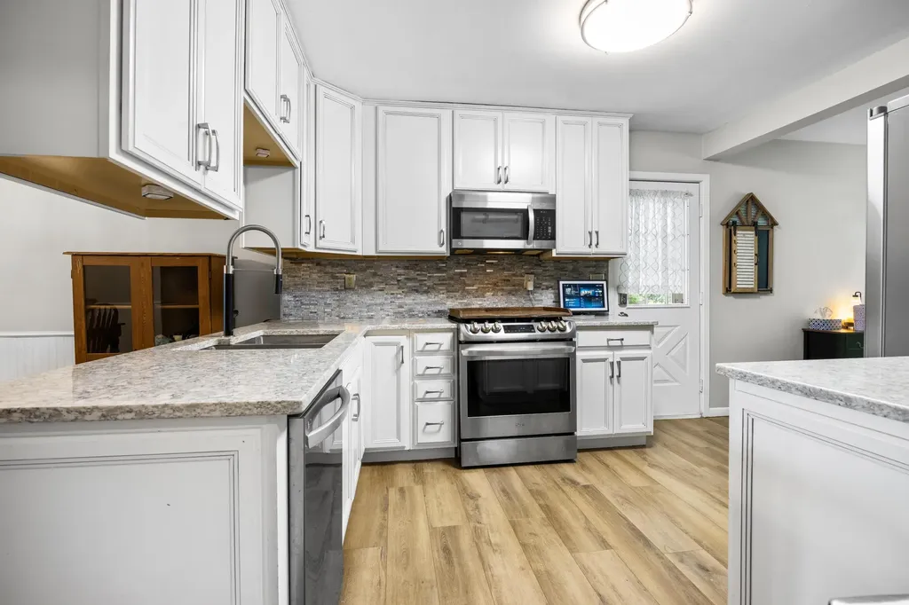 113 W Hughes Street Marshall City MI 49068