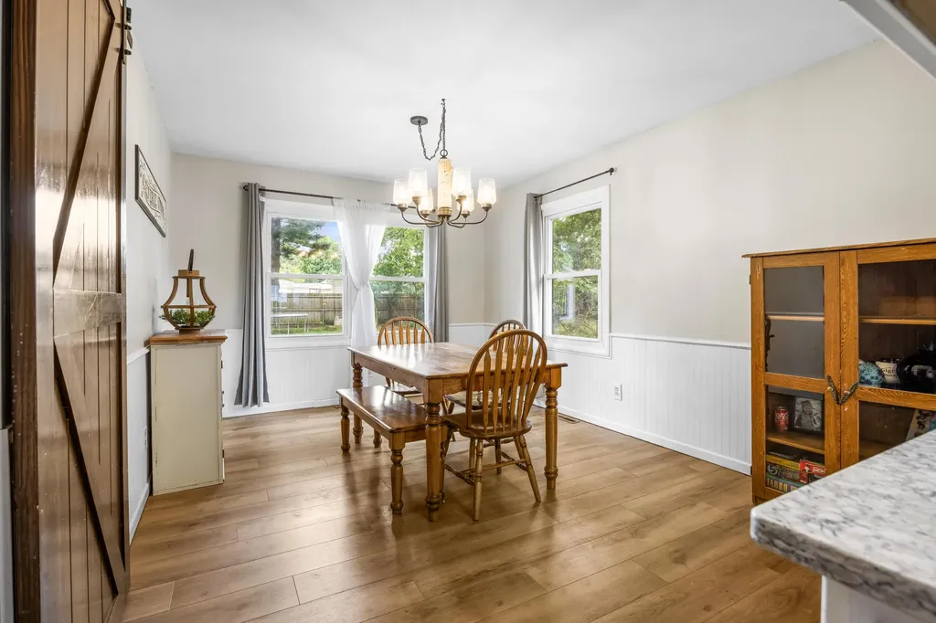 113 W Hughes Street Marshall City MI 49068