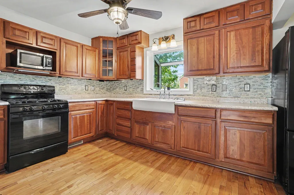 411 Orleans Avenue Battle Creek City MI 49015