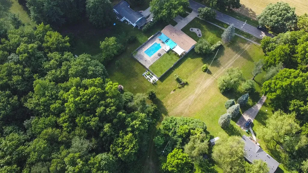 559 W Burr Oak Athens Village MI 49011