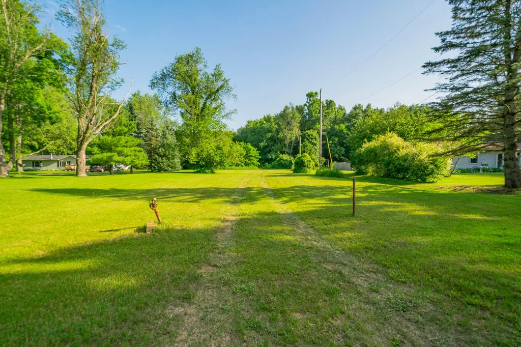 559 W Burr Oak Athens Village MI 49011