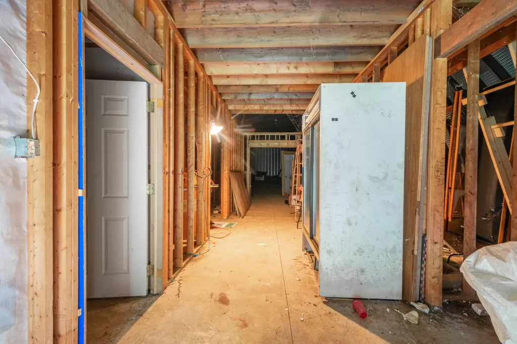 559 W Burr Oak Athens Village MI 49011