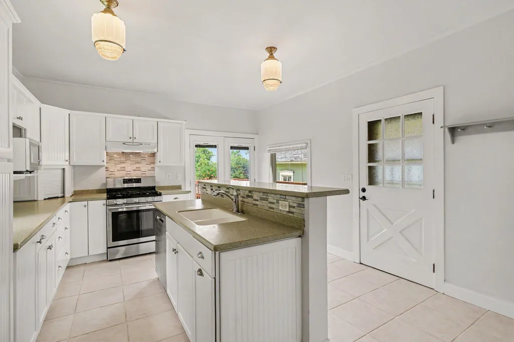 17785 N Drive N Convis Township MI 49068