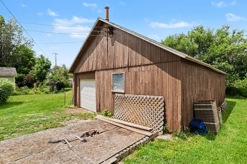 17785 N Drive N Convis Township MI 49068
