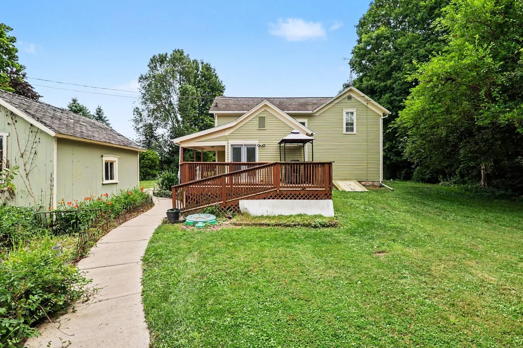 17785 N Drive N Convis Township MI 49068