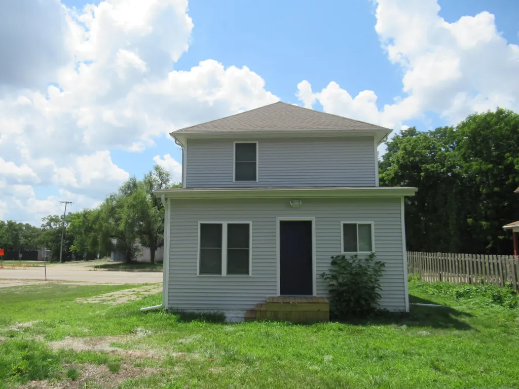 598 W Michigan Avenue Battle Creek City MI 49037