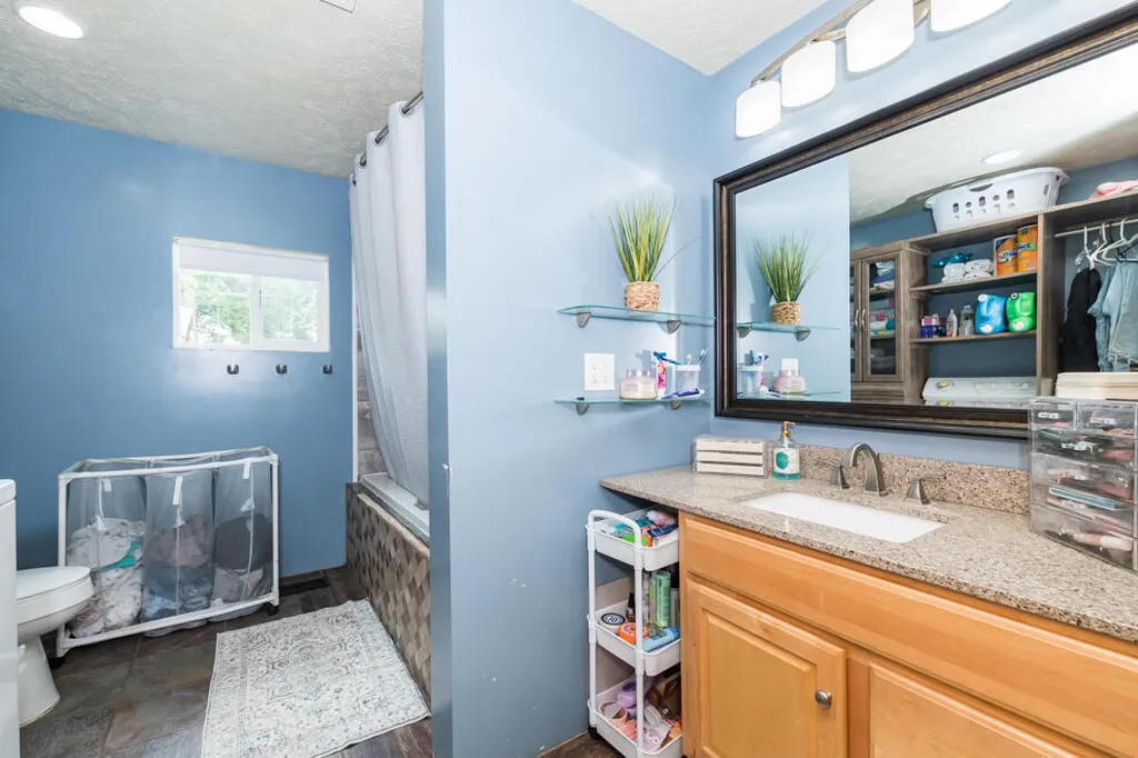 529 Clinton Street Marshall City MI 49068