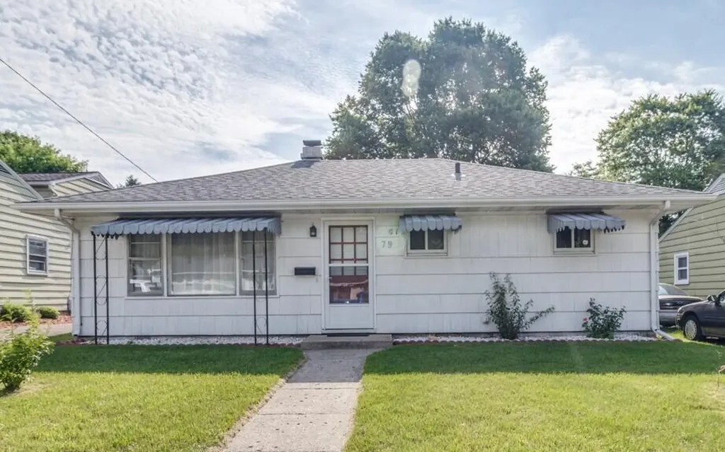 79 S Cedar Avenue Battle Creek City MI 49037