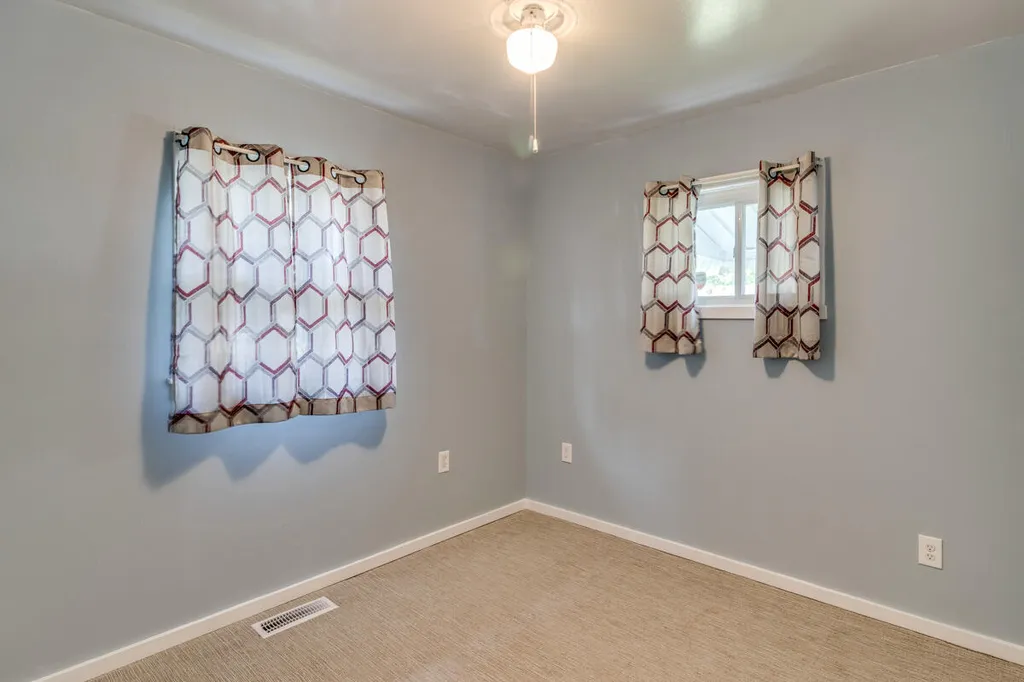 79 S Cedar Avenue Battle Creek City MI 49037
