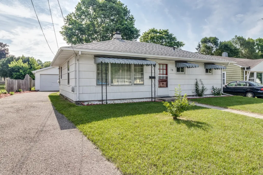 79 S Cedar Avenue Battle Creek City MI 49037