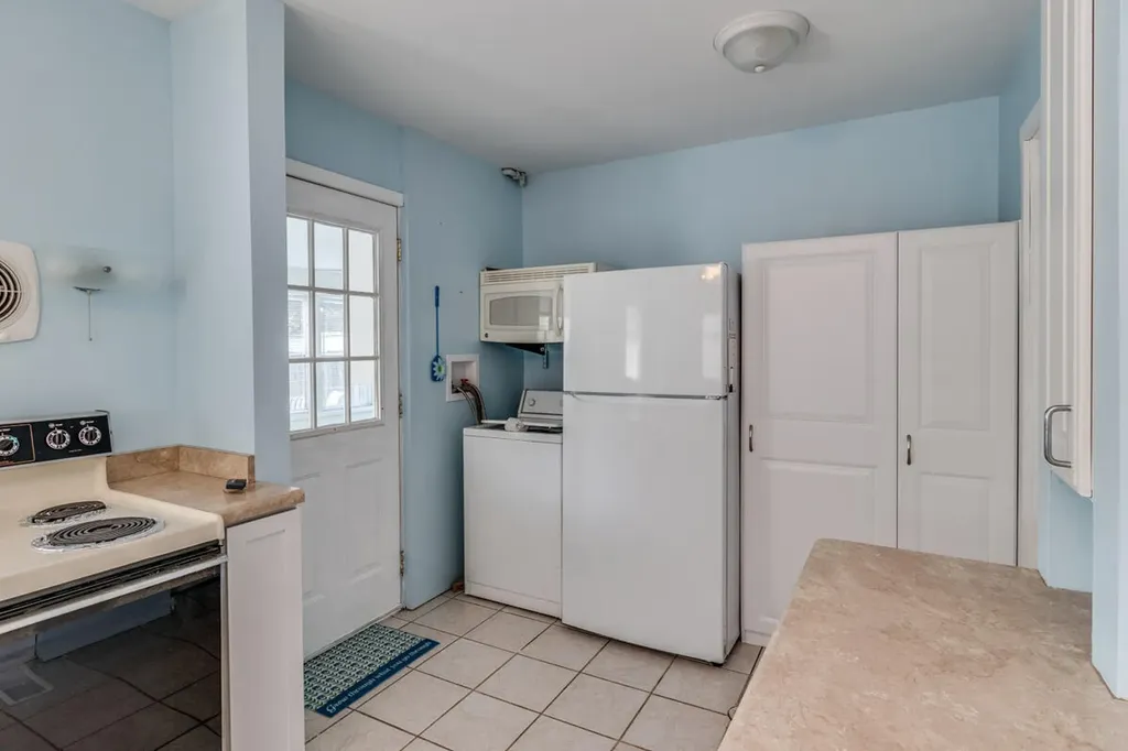 79 S Cedar Avenue Battle Creek City MI 49037