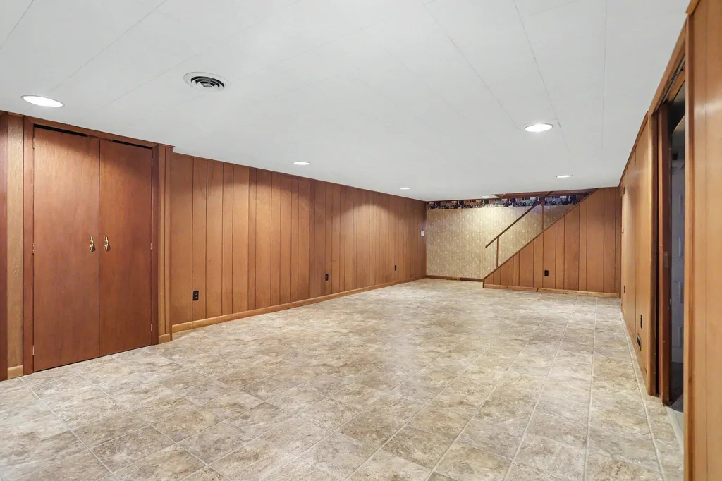 243 Briar Hill Drive Battle Creek City MI 49015