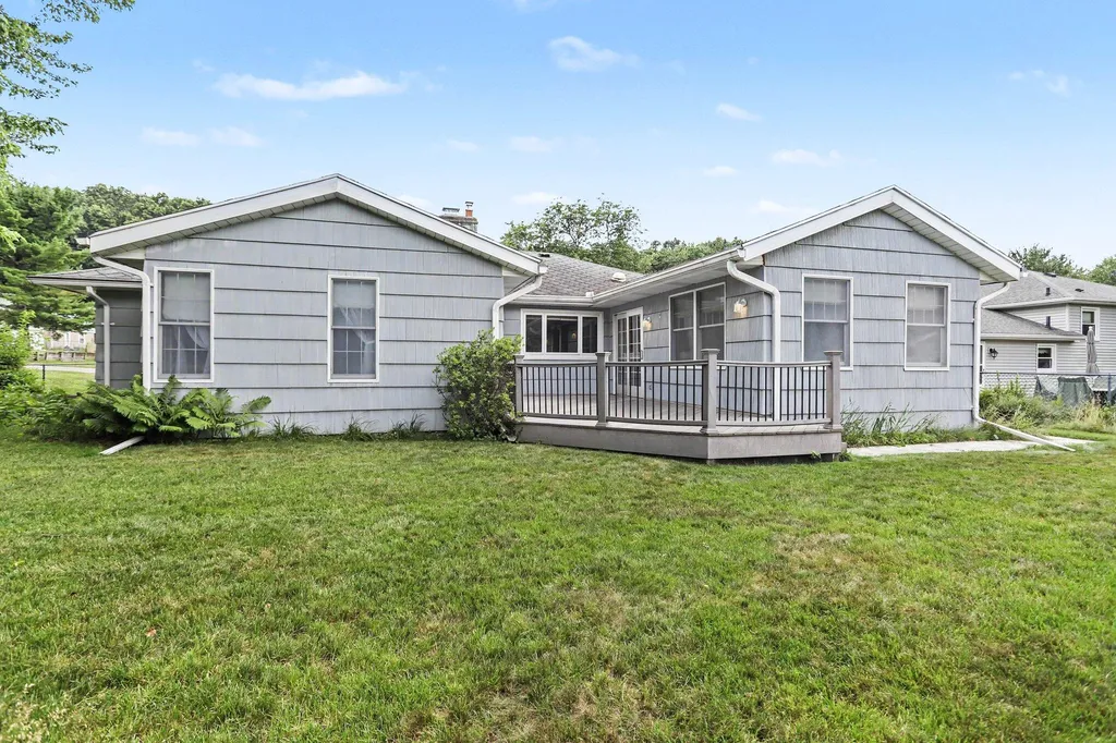 243 Briar Hill Drive Battle Creek City MI 49015