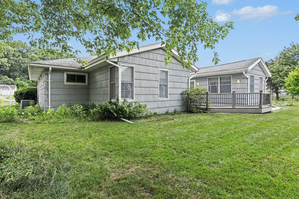 243 Briar Hill Drive Battle Creek City MI 49015