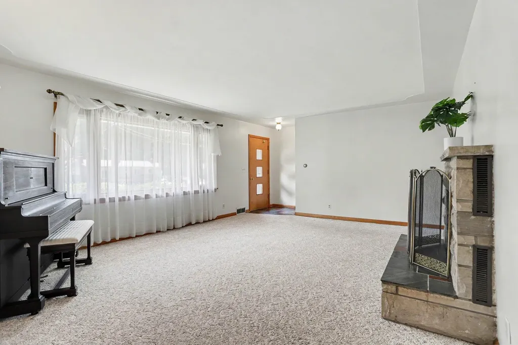 243 Briar Hill Drive Battle Creek City MI 49015